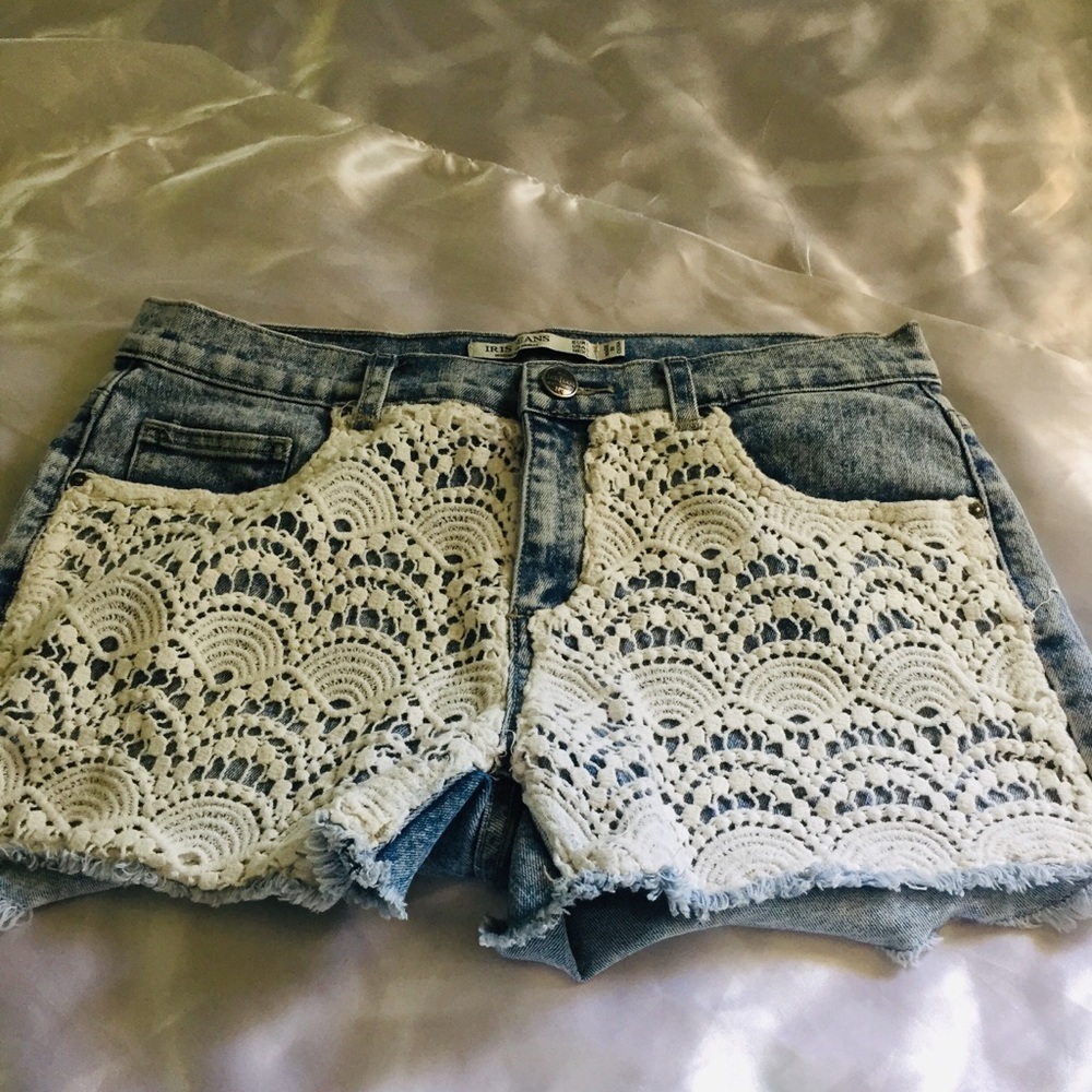 Iris Jean Shorts Size Large
